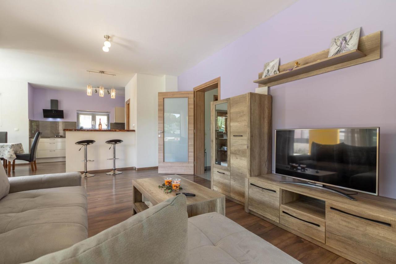 Modern Villa Eve In Medulin With Pool Near The Beach Exterior foto