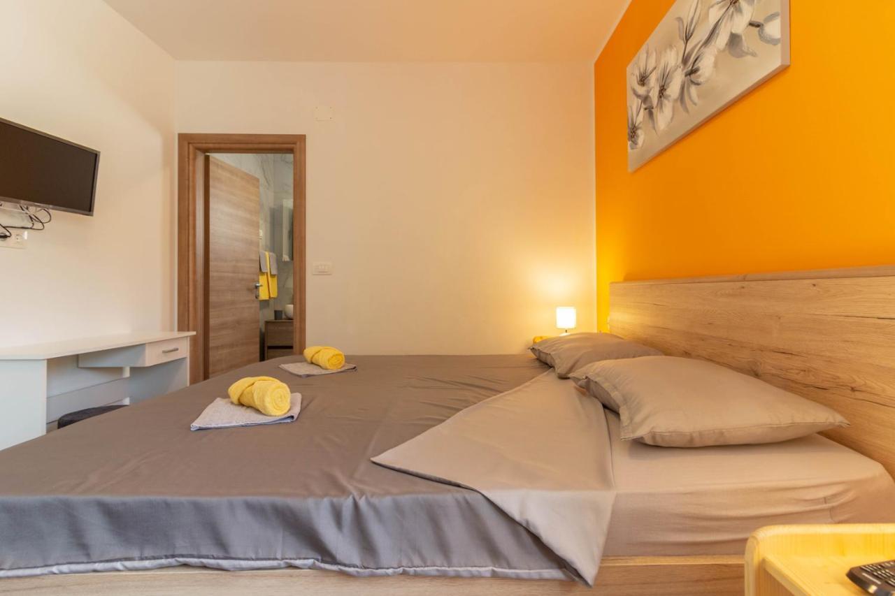 Modern Villa Eve In Medulin With Pool Near The Beach Exterior foto